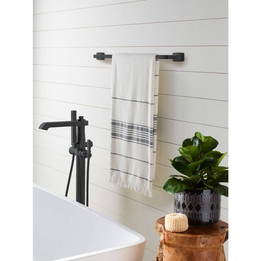 Amerock Highland Ridge L (610 mm) Towel Bar (3)
