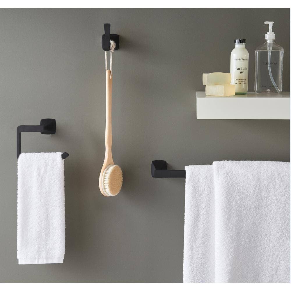 Pfister Venturi Towel Ring in Matte Black (3)