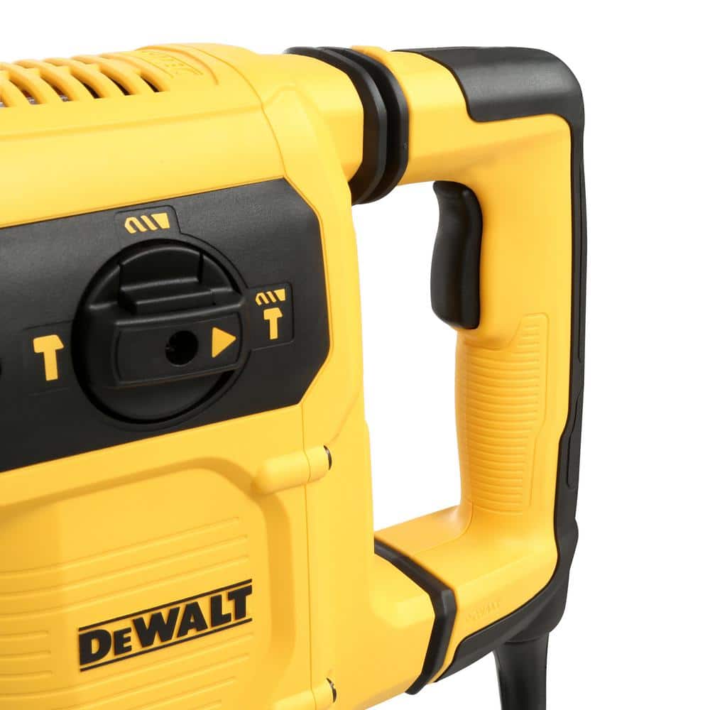 DEWALT 10.5 Amp 1-9/16 in. Corded Combination Concrete/Masonry Rotary Hammer with SHOCKS and Case (4)