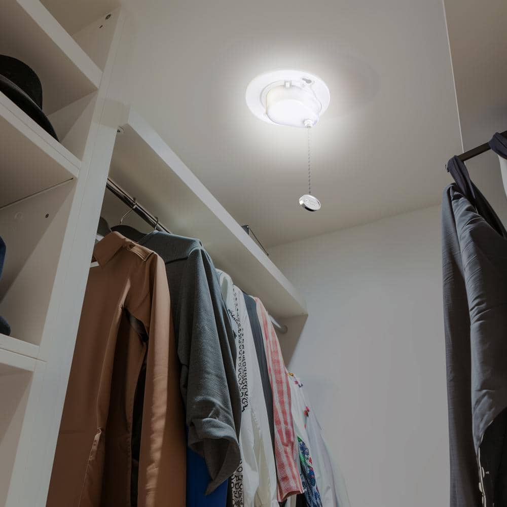 Novolink 5 in. 7.5-Watt White Pull Chain LED Lampholder with Adjustable CCT 2700K, 3000K, 5000K (4)