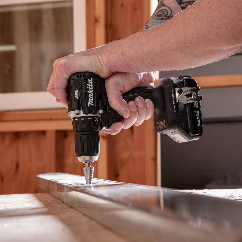Makita 18V LXT Sub-Compact Lithium-Ion Brushless Cordless 1/2 in.Variable Speed Driver Drill Kit, 1.5Ah (4)