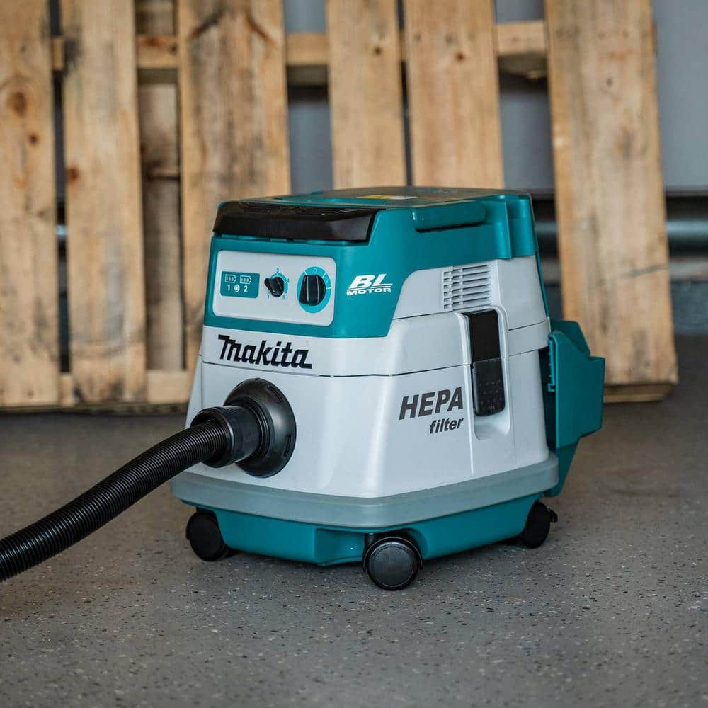 Makita 18V X2 LXT Lithium-Ion (36V) Brushless Cordless 2.1 Gallon Dry Dust Extractor, Tool Only (2)