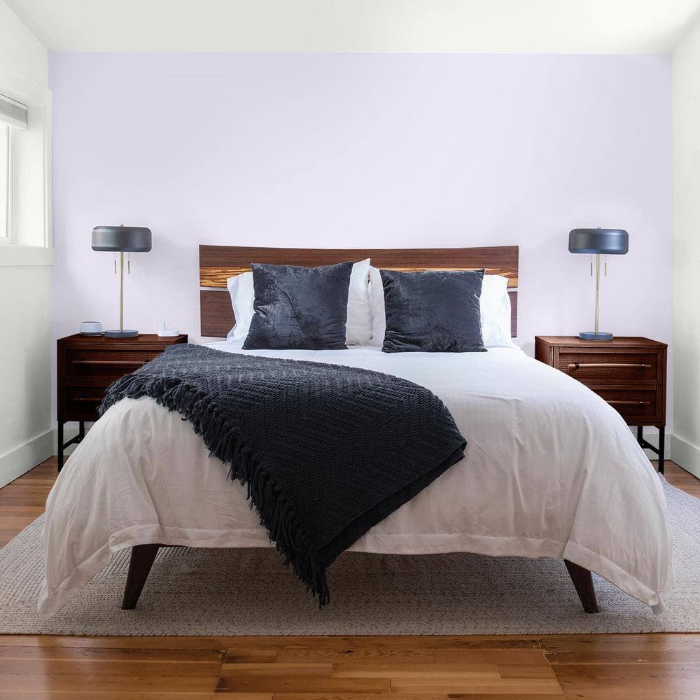 Glidden Premium 1 qt. PPG1247-3 Misty Violet Flat Interior Paint (4)