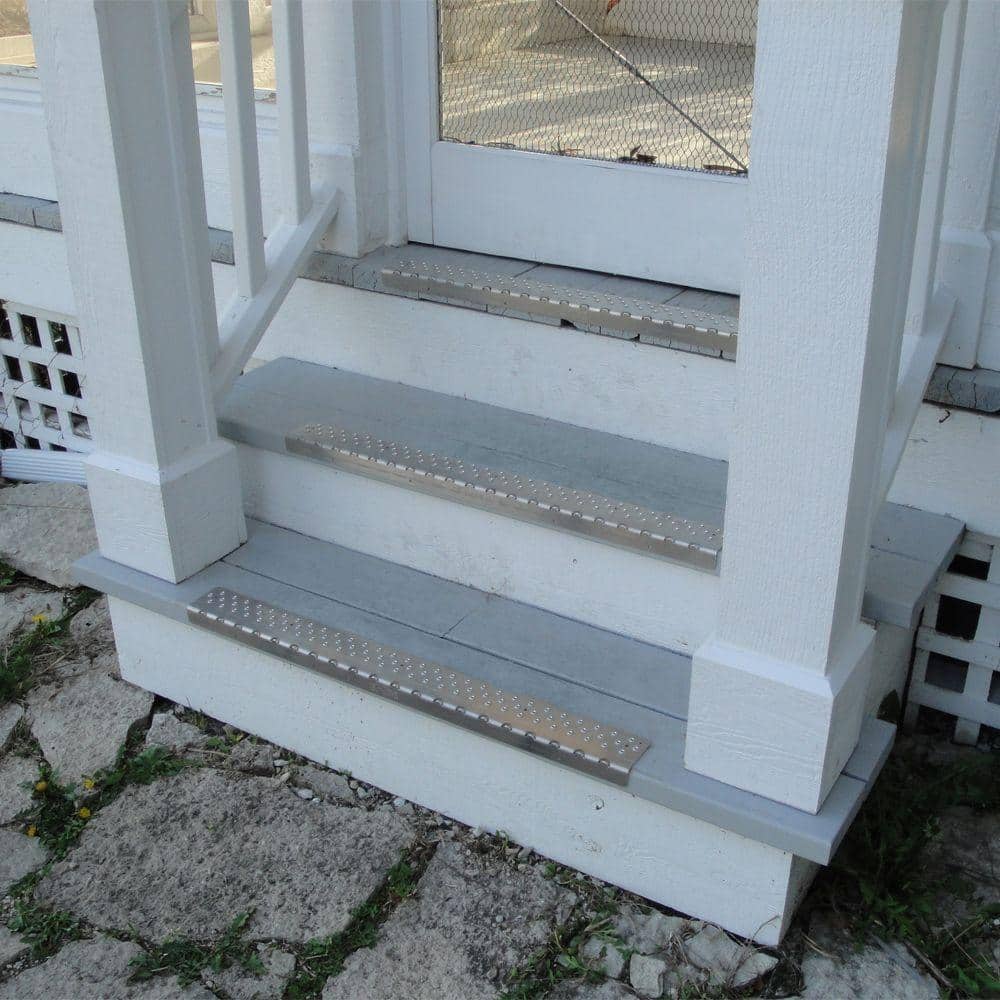Handi Treads 2.75 in. x 30 in. x 1.125 in. Non-Slip Aluminum Nosing, Silver (2)