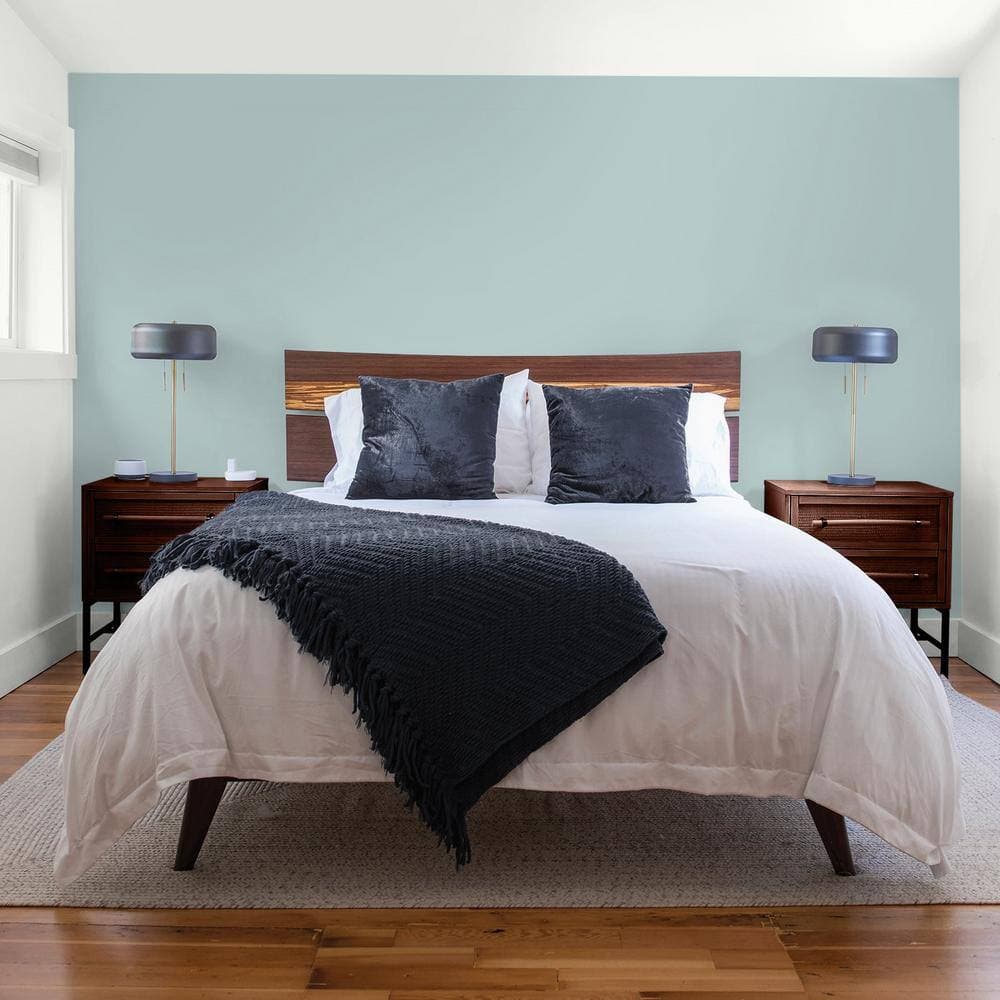 Glidden Diamond 1 qt. PPG1145-4 Blue Willow Flat Interior Paint with Primer (4)