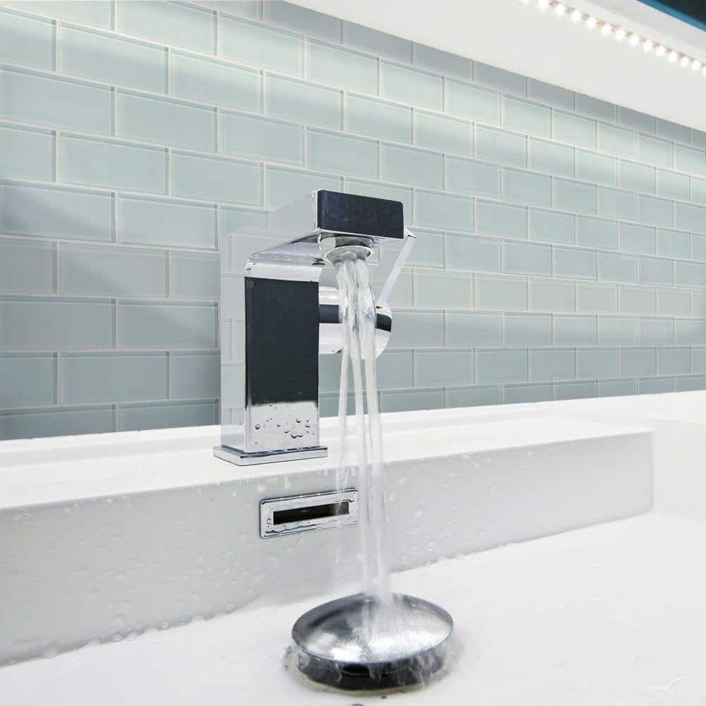 Jeffrey Court Siberian Gloss Green 11.625 in. x 11.625 in. Interlocking Gloss Glass Mosaic Tile (0.938 sq. ft./Each) (3)