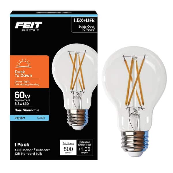 Feit Electric 60-Watt Equivalent A-style A19 Non-Dimmable Dusk to Dawn Clear Filament E26 LED Light Bulb, Soft White 2700K (1-Pack)